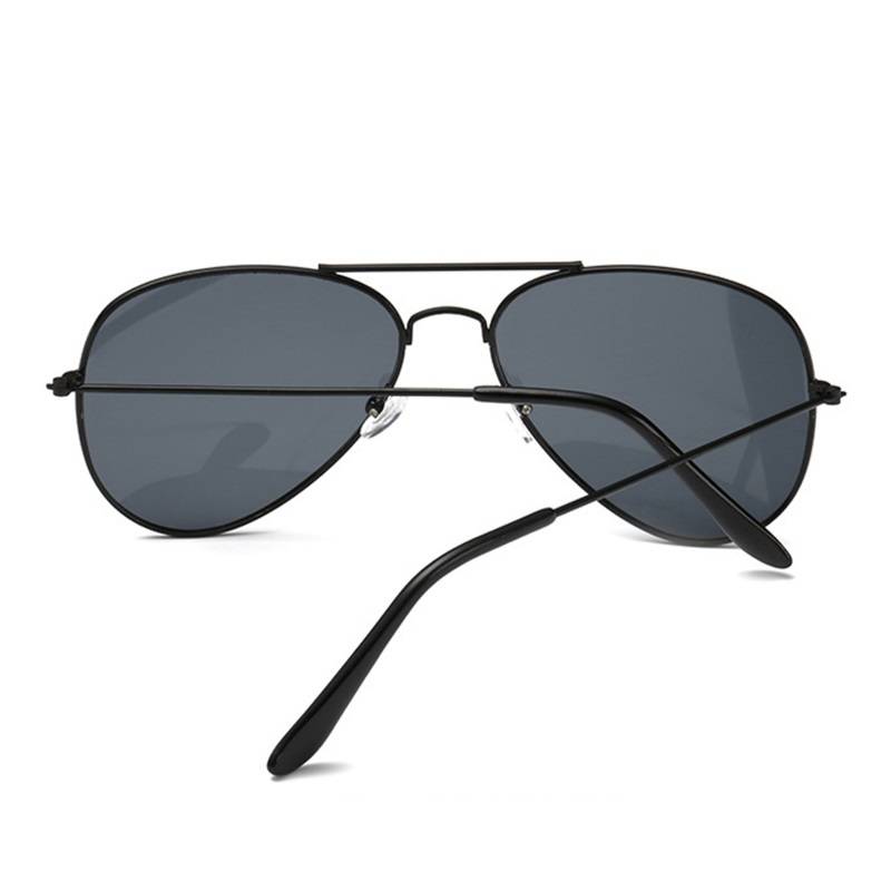 Elegante Piloten-Herren-Sonnenbrille mit bunten Gläsern Accessories Best Deals Grunge Men Styles af7ef0993b8f1511543b19: 1|10|11|12|13|14|15|2|3|4|5|6|7|8|9